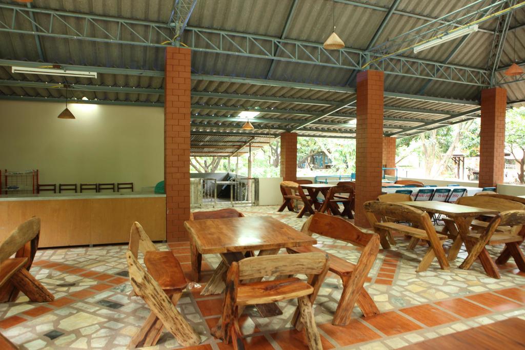Baan Suan Chan Kanchanaburi City Exteriör bild