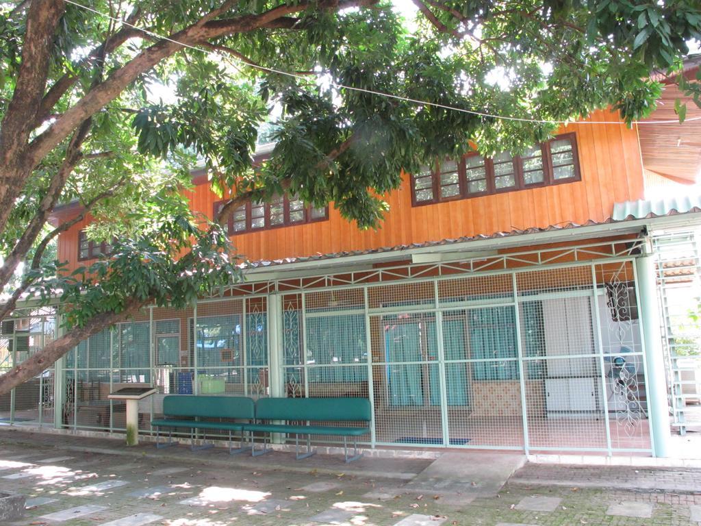 Baan Suan Chan Kanchanaburi City Exteriör bild