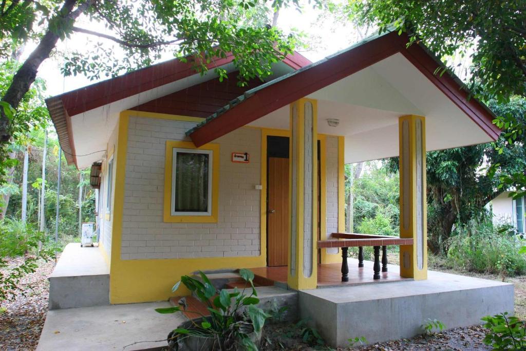 Baan Suan Chan Kanchanaburi City Rum bild