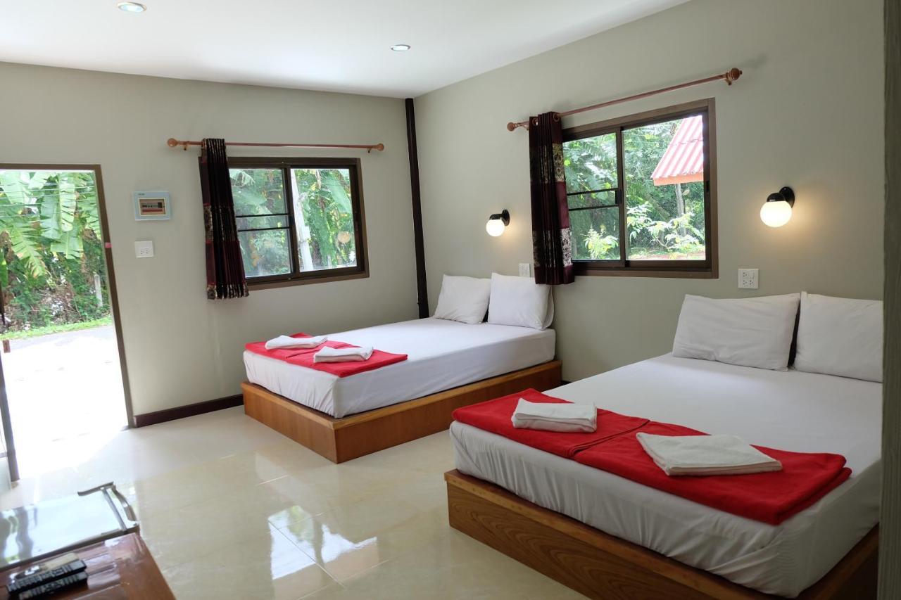 Baan Suan Chan Kanchanaburi City Exteriör bild